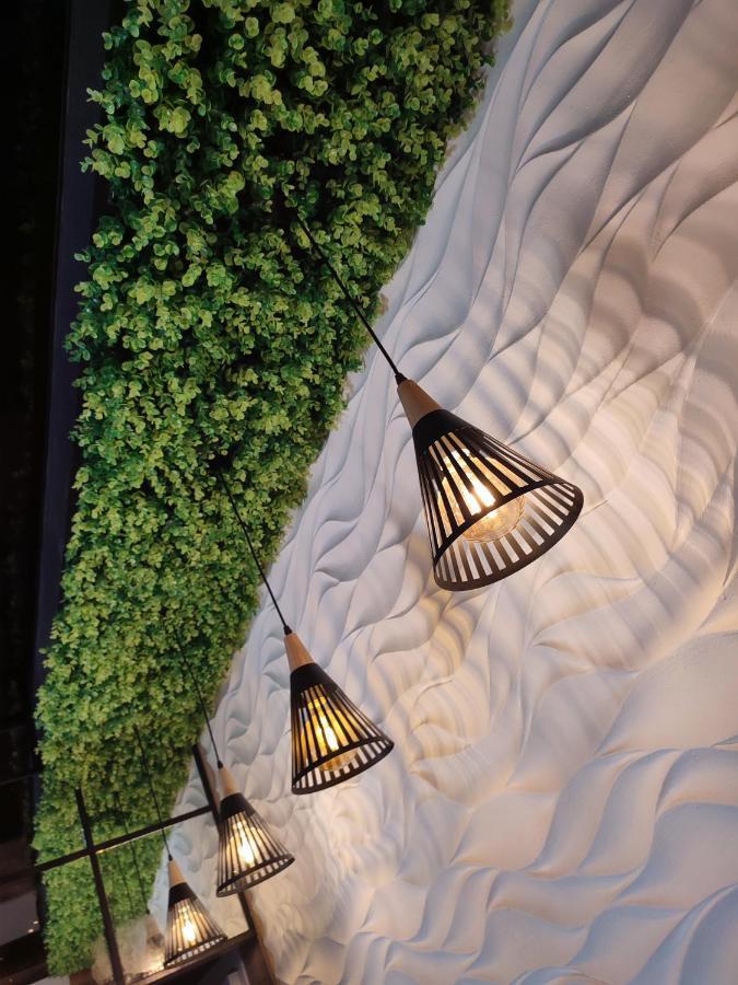Zest Hotel & Spa Uralsk Exterior foto